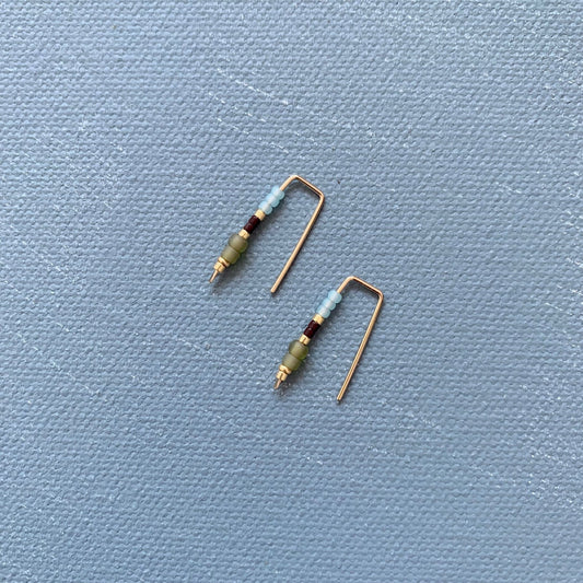 14k golf-filled staple earrings in olive