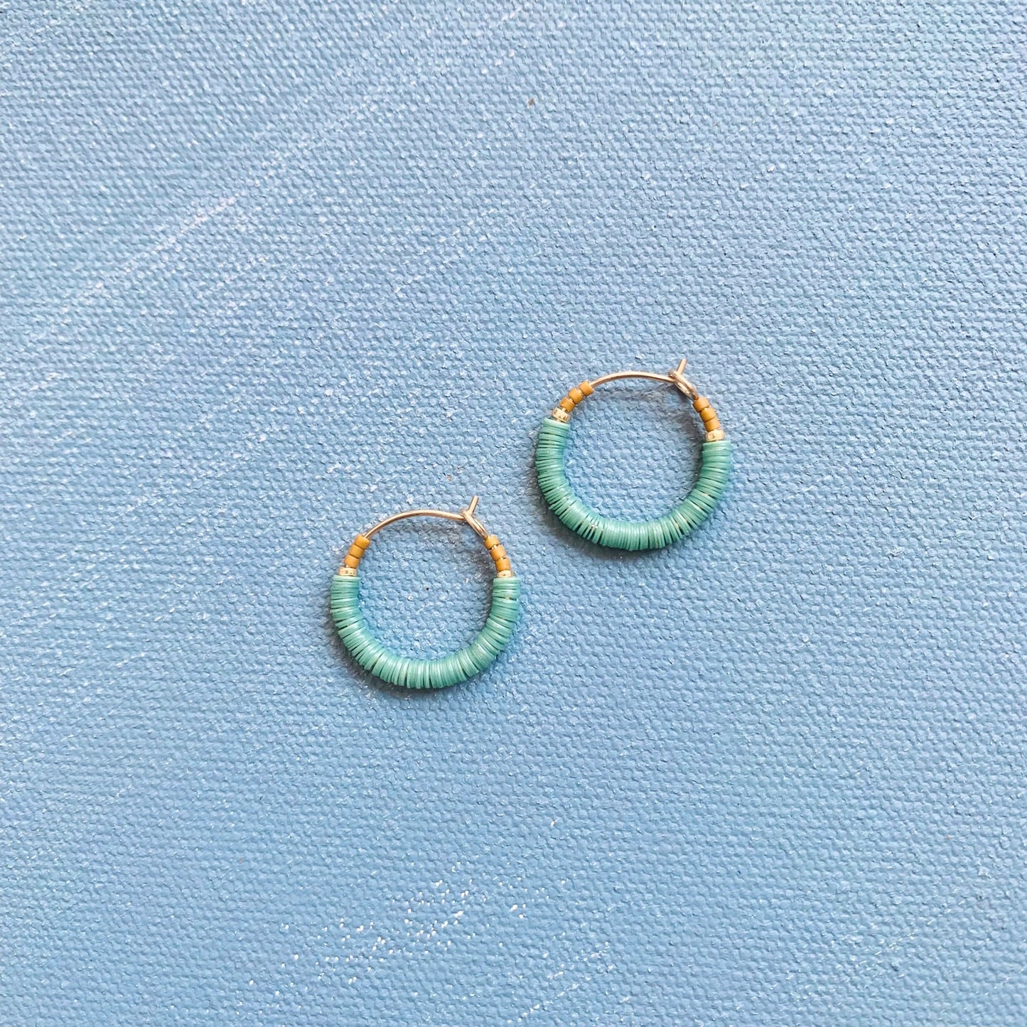 small crayonbox beaded hoop in lagoon blue